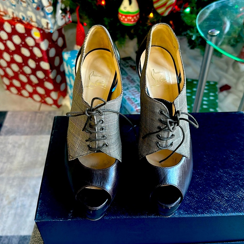 Christian Loubutin Heels brown W 38